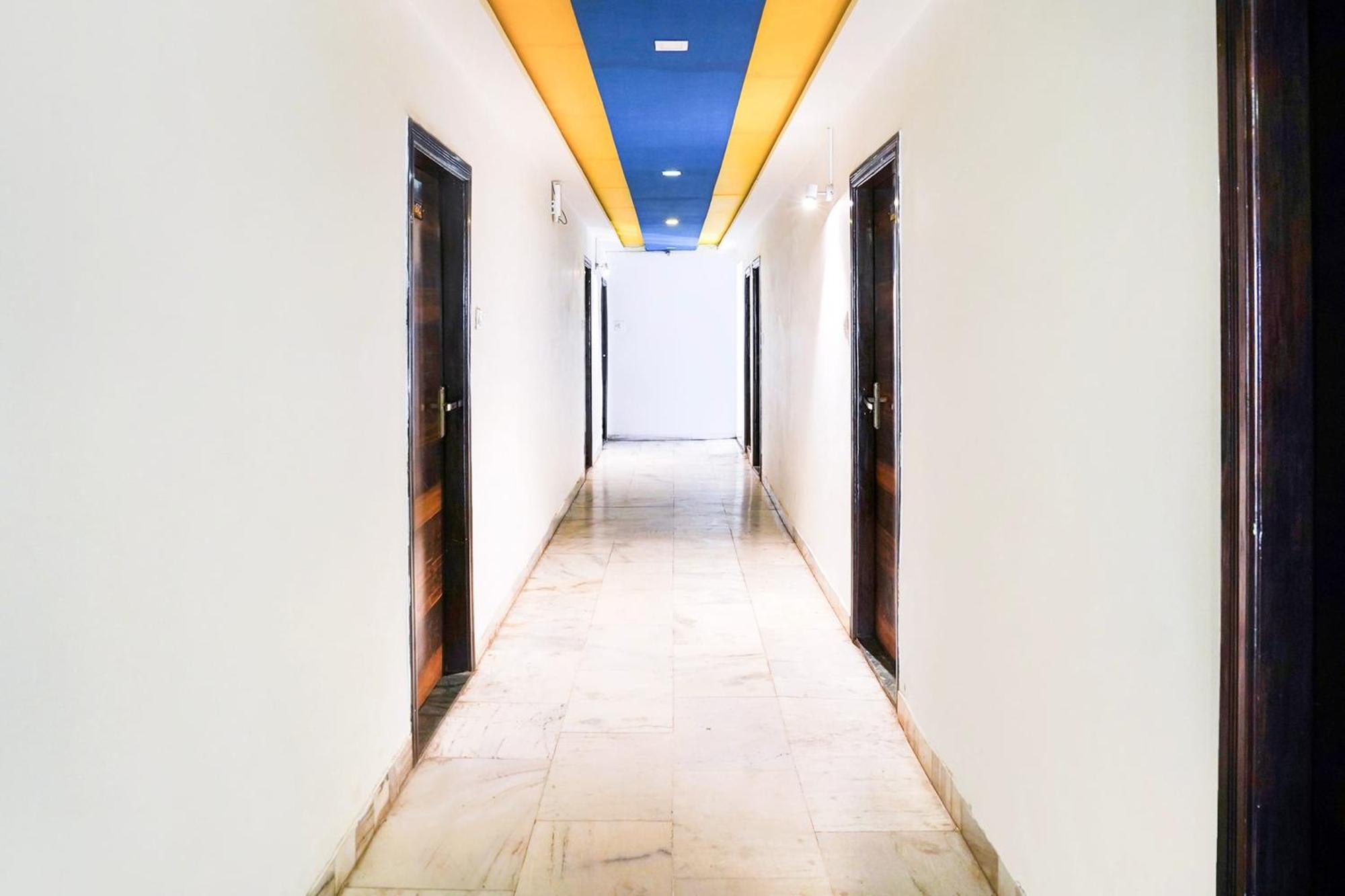 Hotel O Bridge Ahmedabad Extérieur photo