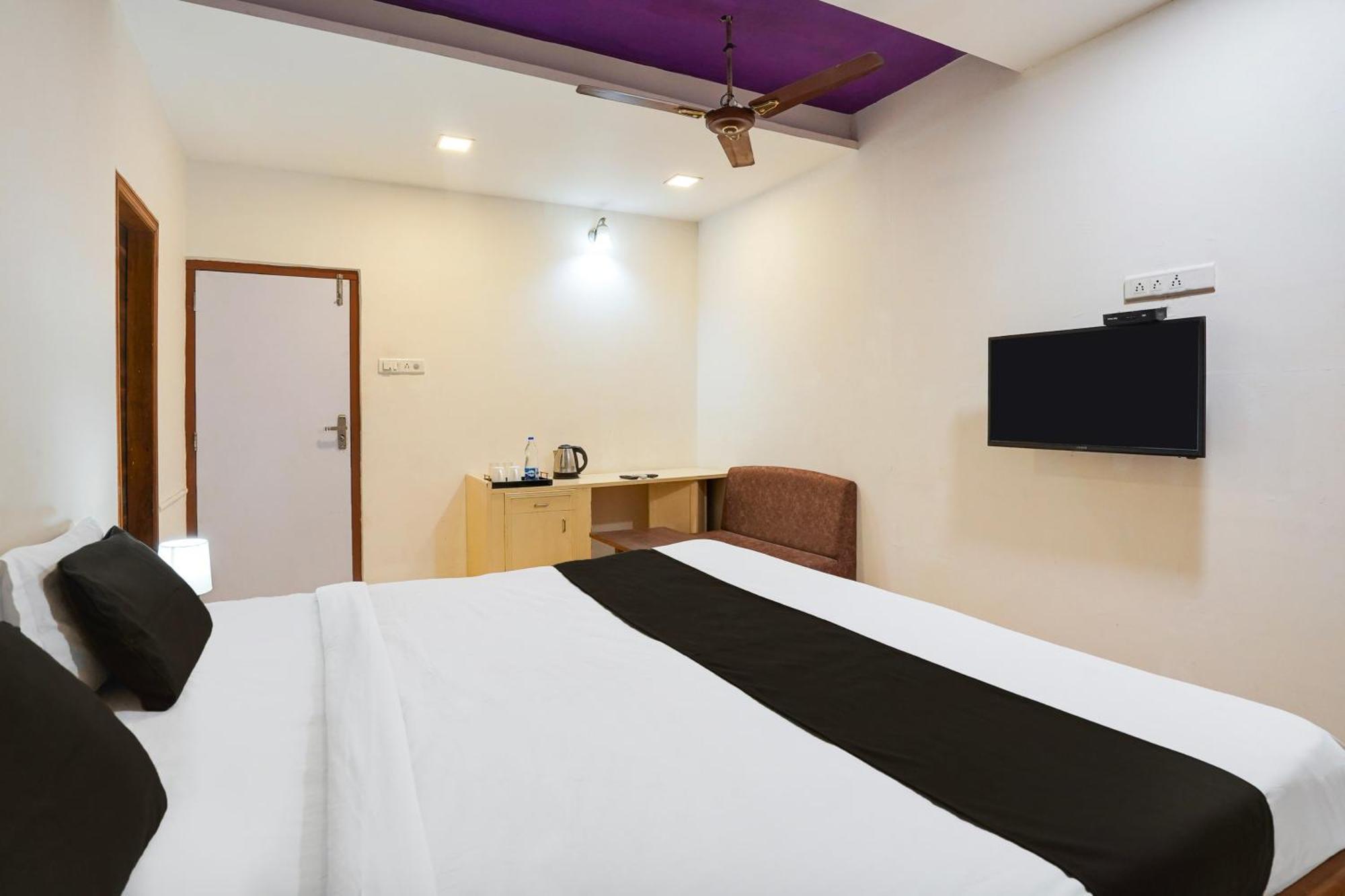 Hotel O Bridge Ahmedabad Extérieur photo