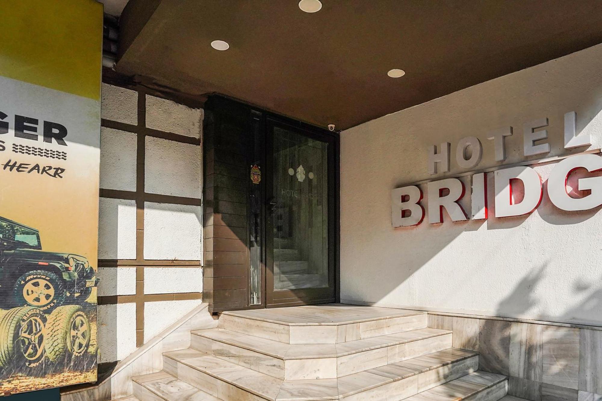 Hotel O Bridge Ahmedabad Extérieur photo