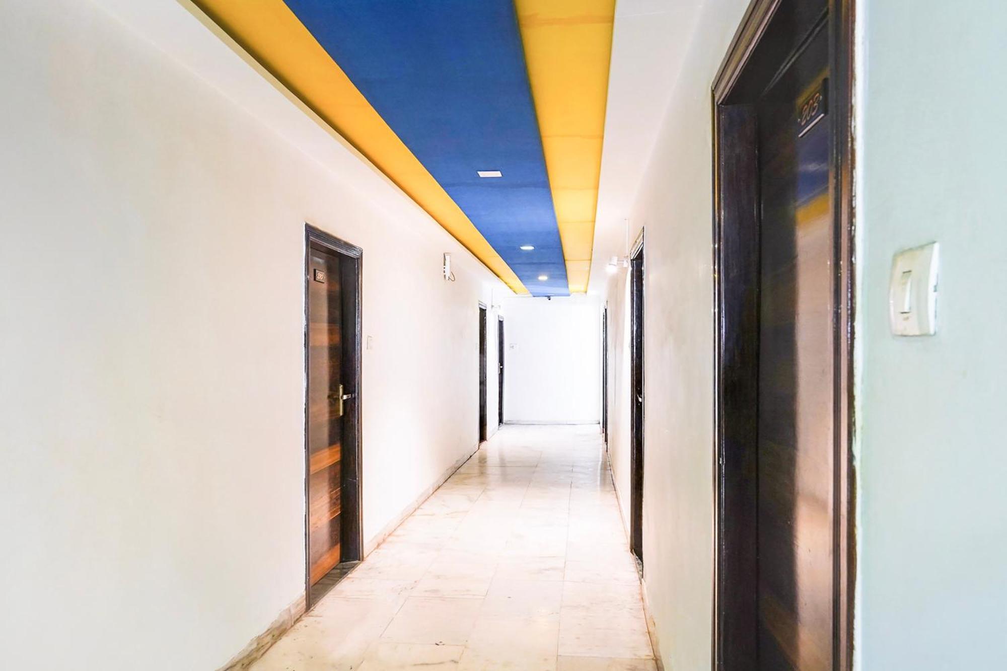 Hotel O Bridge Ahmedabad Extérieur photo
