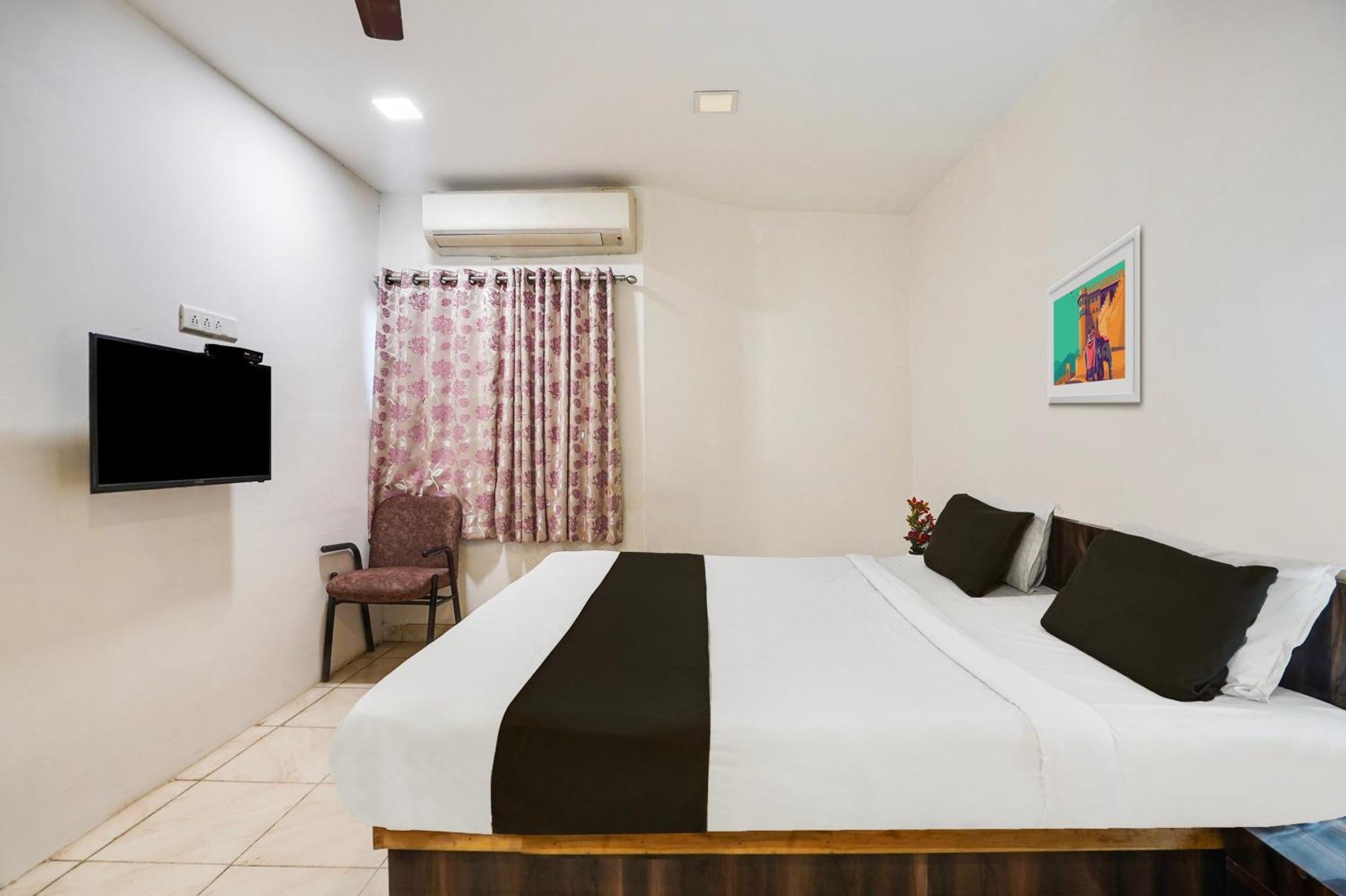 Hotel O Bridge Ahmedabad Extérieur photo