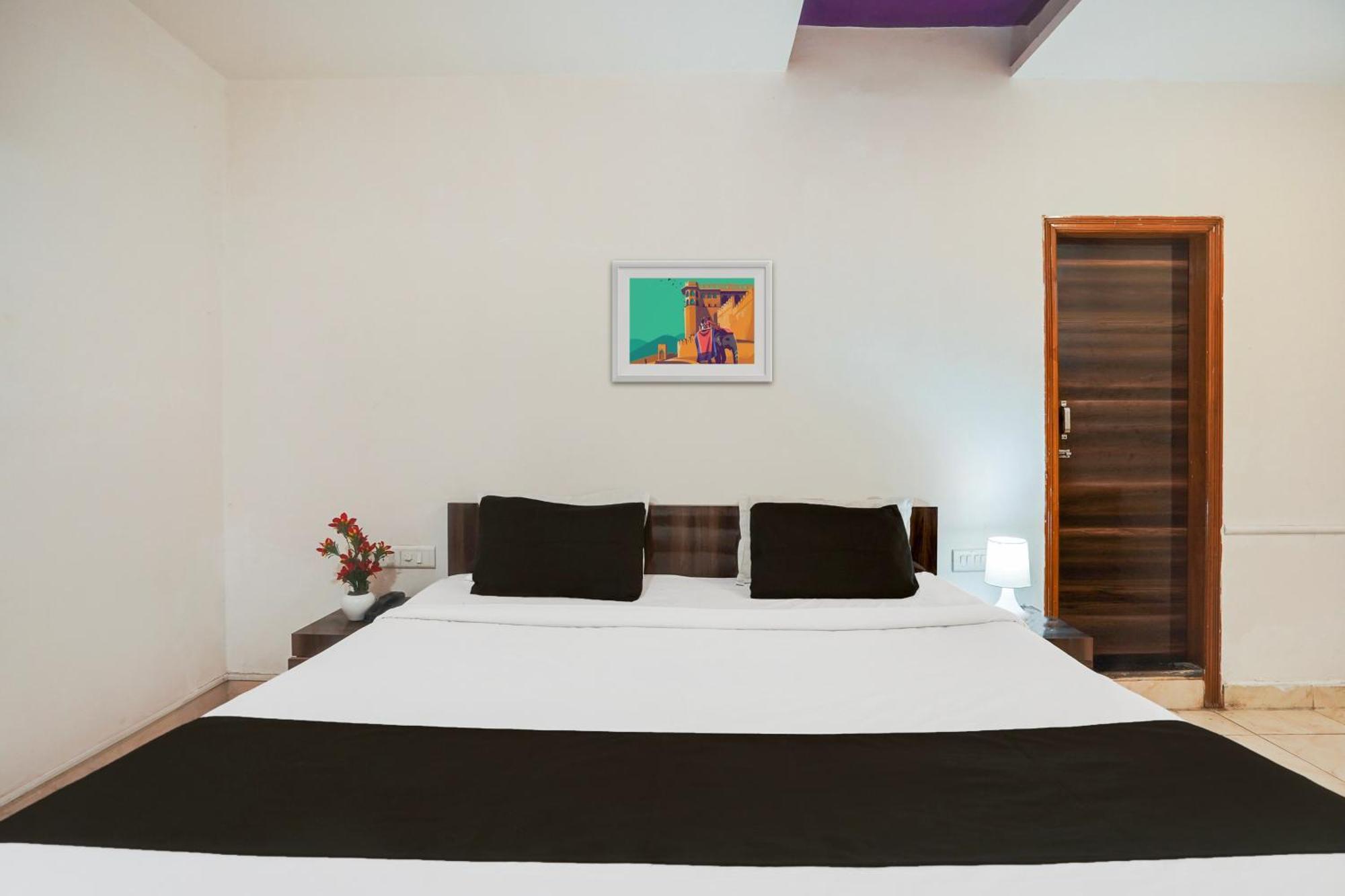Hotel O Bridge Ahmedabad Extérieur photo