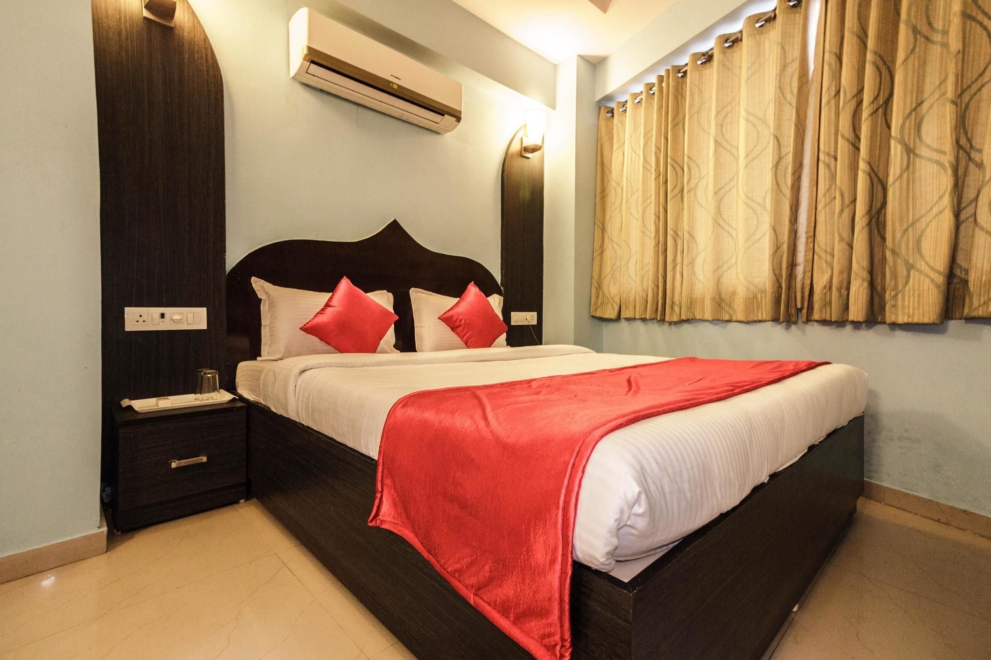 Hotel O Bridge Ahmedabad Extérieur photo