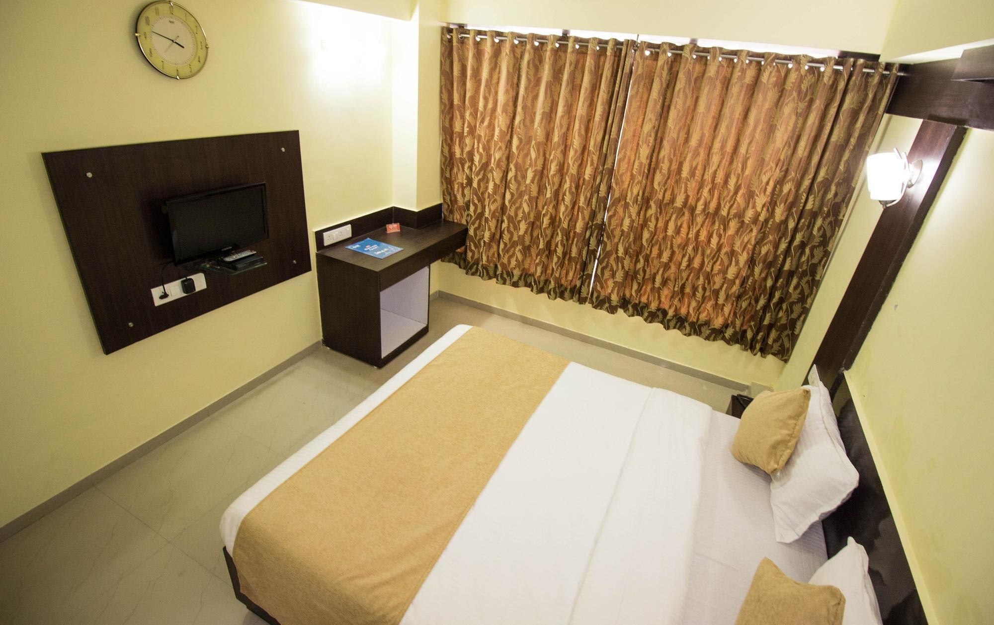 Hotel O Bridge Ahmedabad Extérieur photo
